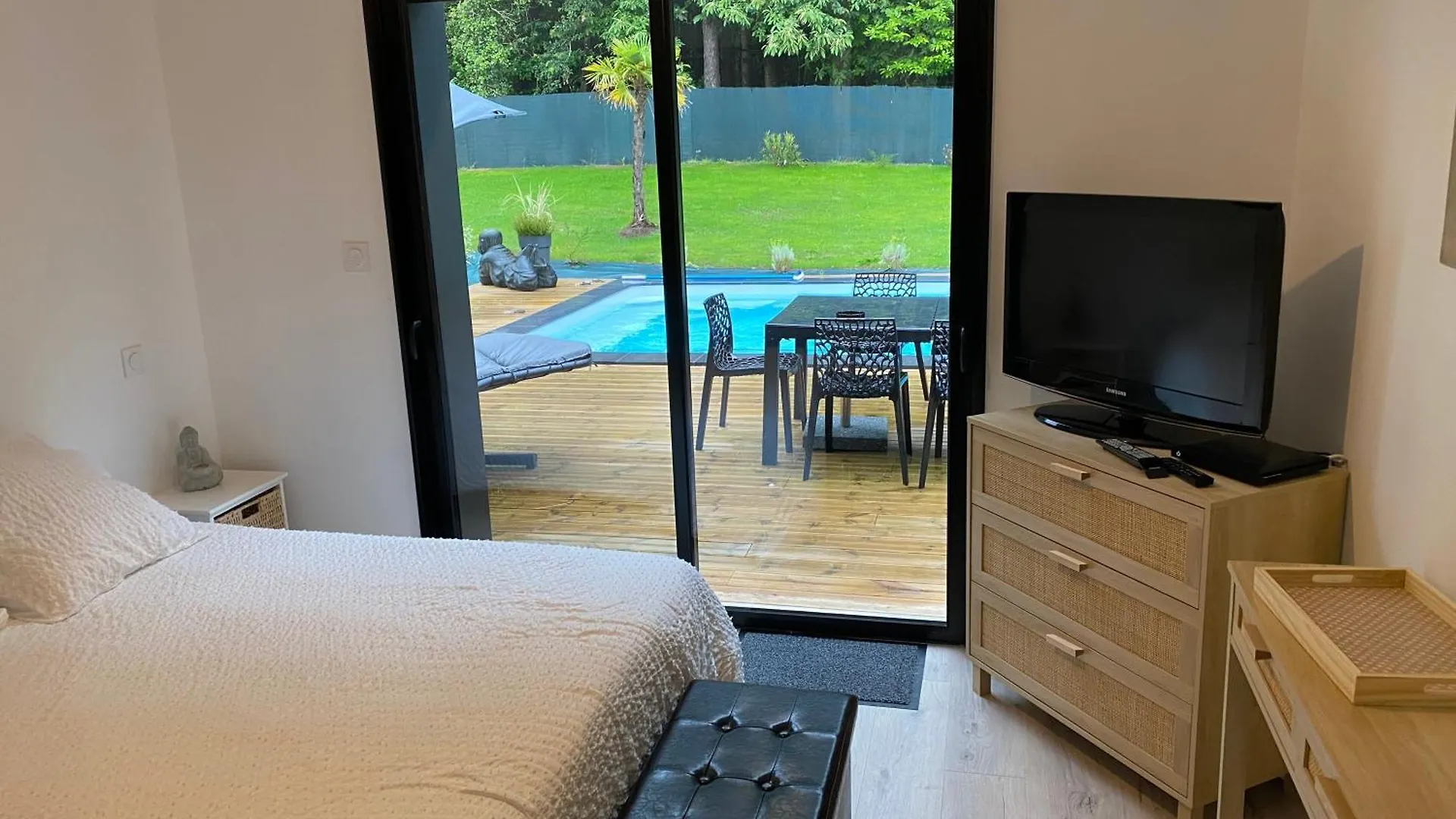 Les Hermines Plumelec Homestay